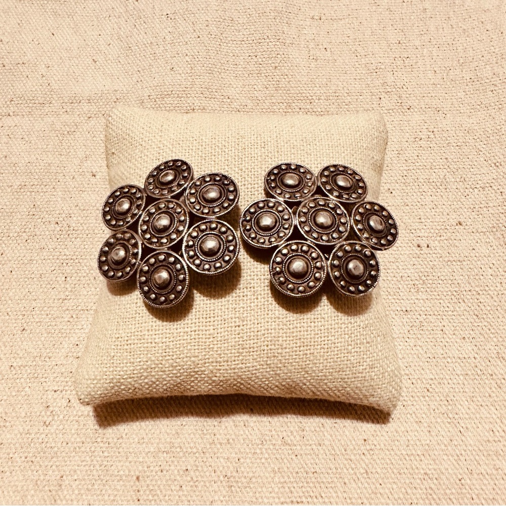 Vintage | Earrings | Afghan Clip-on Floral Earrings